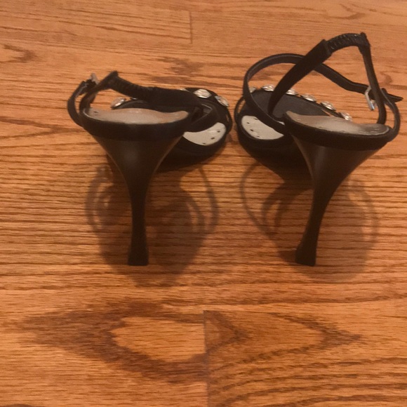 New BCBG ankle strap sandal black 7.5 - Picture 8 of 8